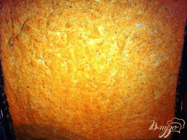 Фото приготовление рецепта: Ореховый  рулет с ореховым кремом шаг №5