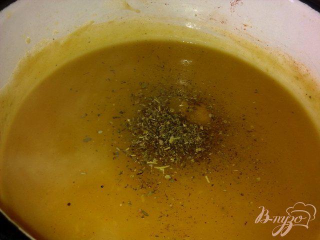 Фото приготовление рецепта: Суп-пюре из тыквы с сельдереем. шаг №10