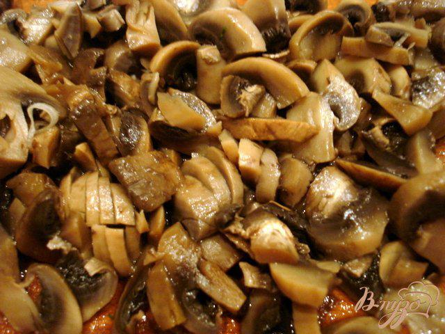 Фото приготовление рецепта: Картофельный салат с грибами шаг №4