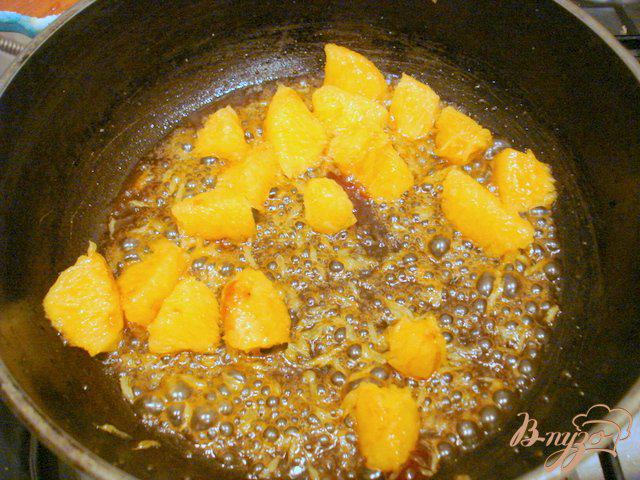 Фото приготовление рецепта: Блины фламбе с апельсиновым джемом шаг №5