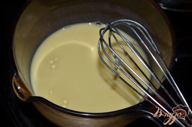 Фото приготовление рецепта: Крем кефирный для сладких пирожных и кексов шаг №2