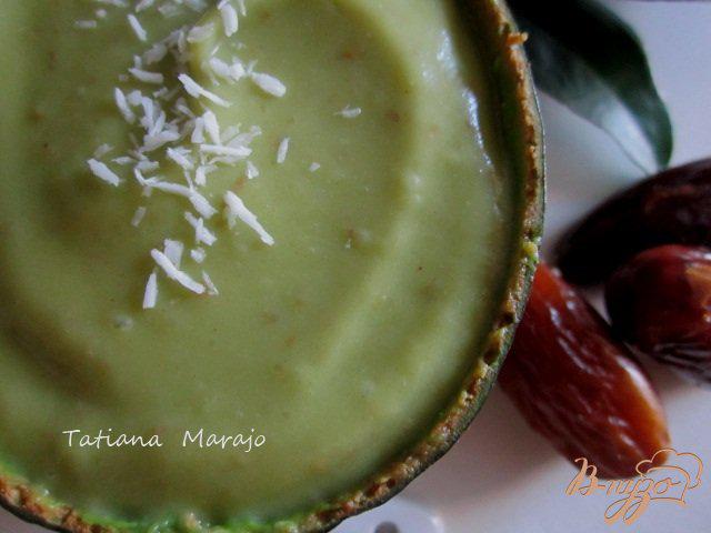 Фото приготовление рецепта: Десертный крем из авокадо на кокосовом молоке шаг №5