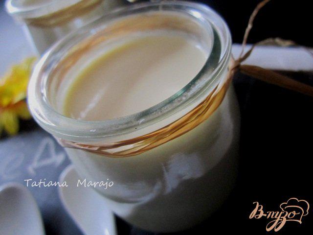 Фото приготовление рецепта: Медовый йогурт шаг №4