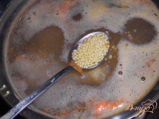 Фото приготовление рецепта: Куриный суп с капустой шаг №2