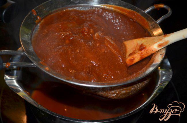 Фото приготовление рецепта: Домашний барбекю соус с отбивными молодого барашка шаг №3