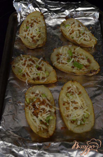 Фото приготовление рецепта: Картофельные шкурки шаг №3