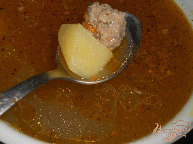 Фото приготовление рецепта: Суп с фрикадельками шаг №3