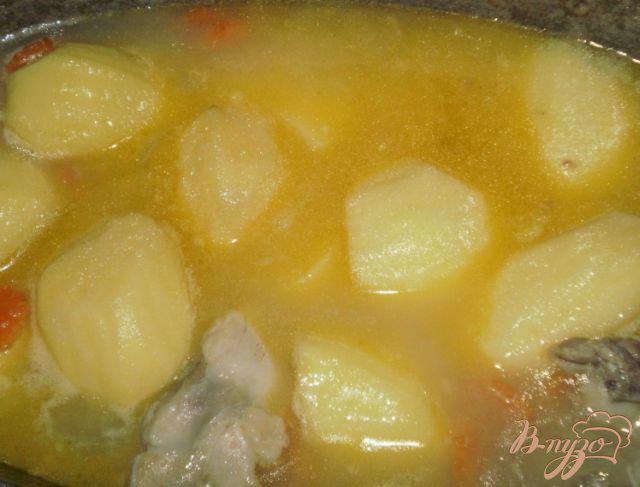 Фото приготовление рецепта: Сытное овощное рагу с курицей шаг №5