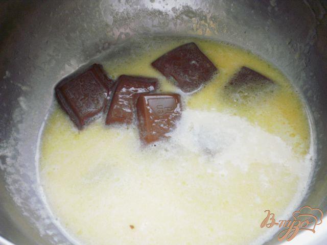 Фото приготовление рецепта: Шоколадный кекс без яиц шаг №3