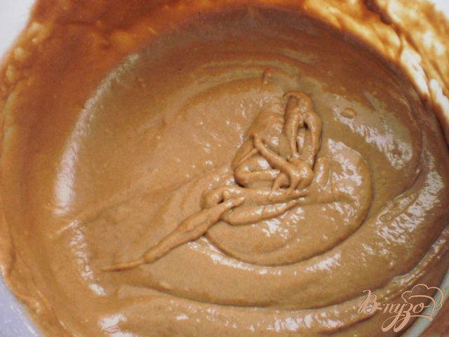 Фото приготовление рецепта: Шоколадный кекс без яиц шаг №2