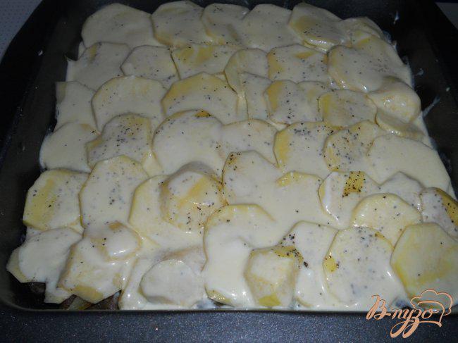Фото приготовление рецепта: Запеканка с грибами и картофелем шаг №2