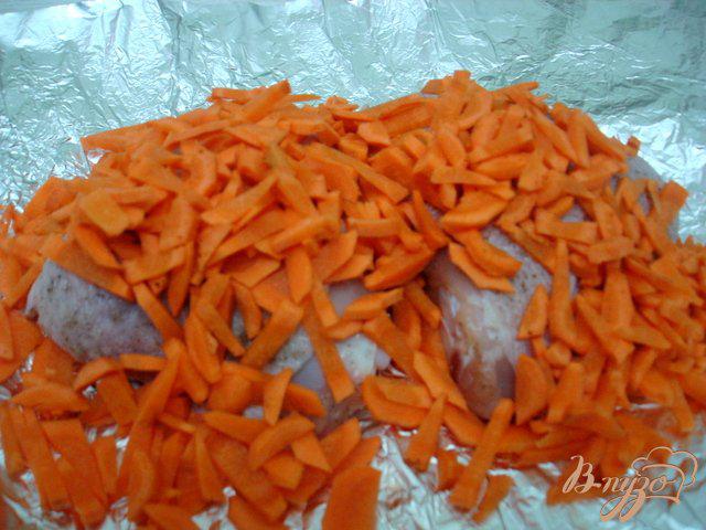 Фото приготовление рецепта: Куриные бёдрышки в маринаде, в фольге шаг №2
