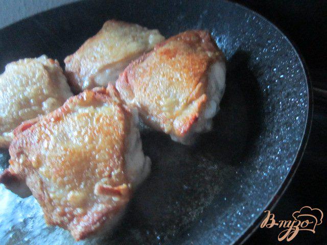 Фото приготовление рецепта: Куриные бедрышки в горчично-персиковой глазури шаг №1