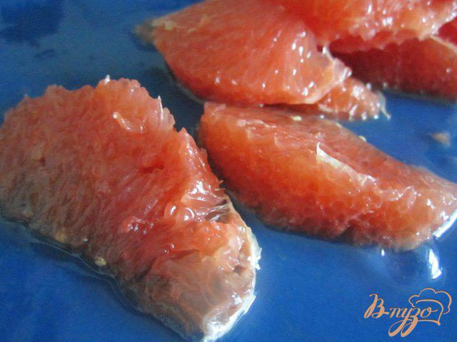 Фото приготовление рецепта: Разгрузочный салатик с рыбой шаг №2