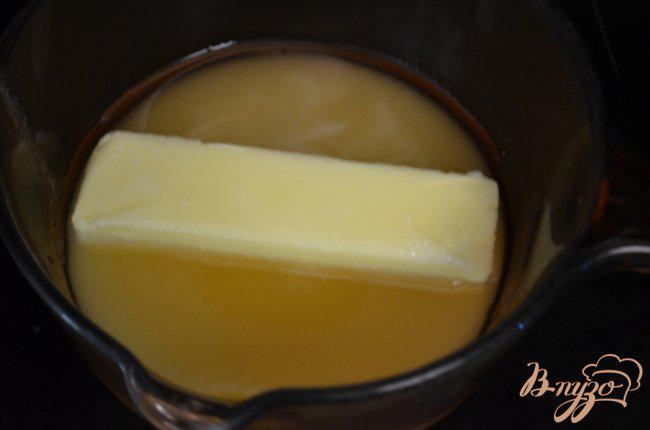 Фото приготовление рецепта: Кекс с медовой- апельсиновой глазурью шаг №5