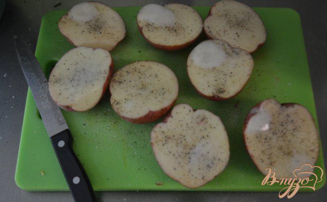 Фото приготовление рецепта: Картофель с тимьяном шаг №1