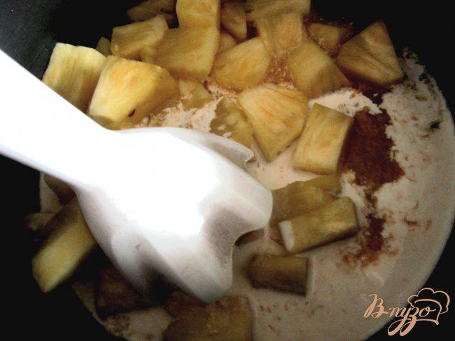 Фото приготовление рецепта: Десерт «Плавающий остров» - ананасовый шаг №2