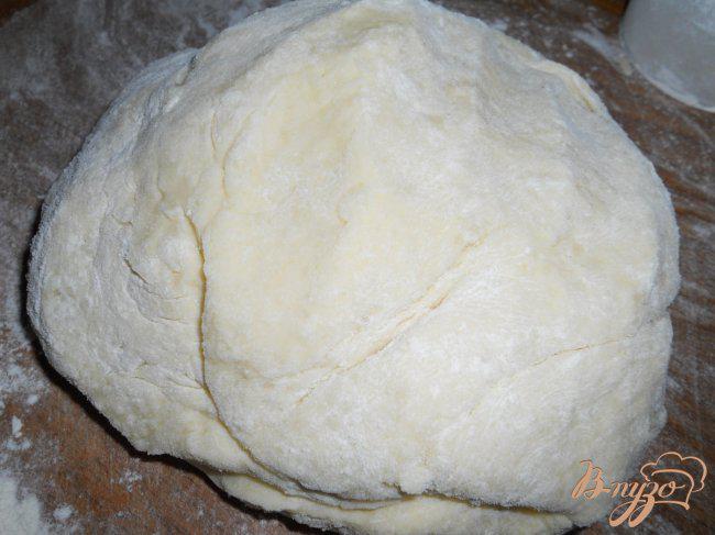 Фото приготовление рецепта: Пирожки с мясом из картофельного теста шаг №2
