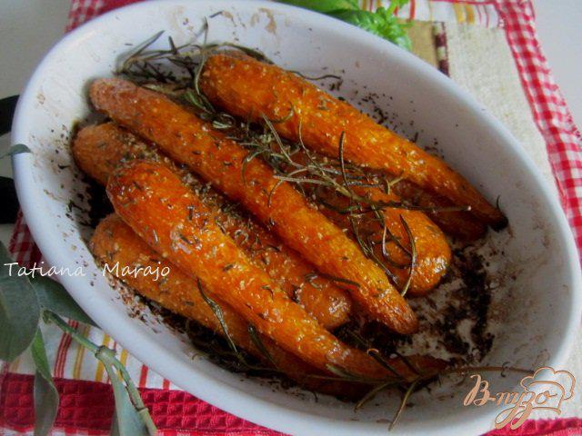 Фото приготовление рецепта: Запеченая морковь с ароматными травами шаг №5