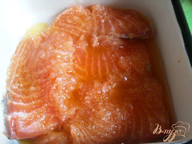 Фото приготовление рецепта: Семга маринованная в апельсиновом соке шаг №5