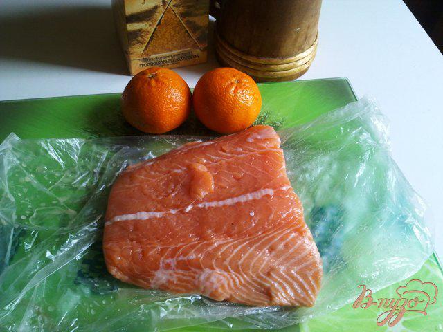 Фото приготовление рецепта: Семга маринованная в апельсиновом соке шаг №1
