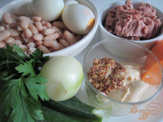 Фото приготовление рецепта: Салат с тунцом «Походный» шаг №1