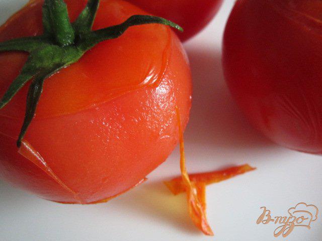 Фото приготовление рецепта: Фаршированные томаты шаг №3