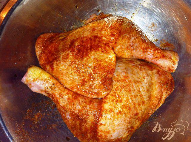 Фото приготовление рецепта: Куриные окорочка в с хрустящей корочкой шаг №3