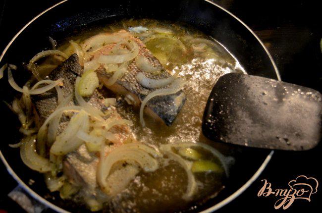 Фото приготовление рецепта: Холодный припушенный лосось под майонезом с травами шаг №1
