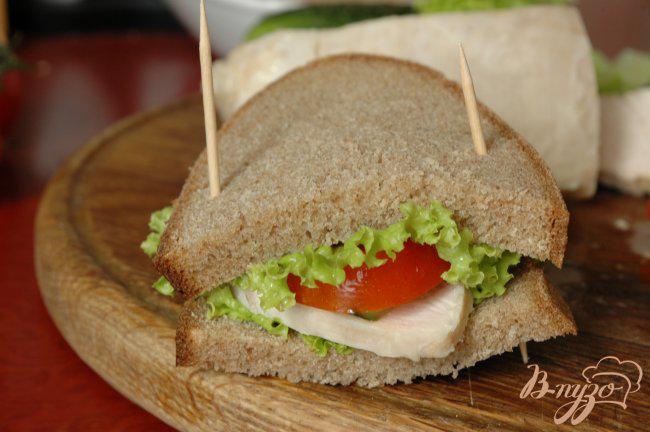 Фото приготовление рецепта: Сэндвич с запеченой индейкой шаг №6