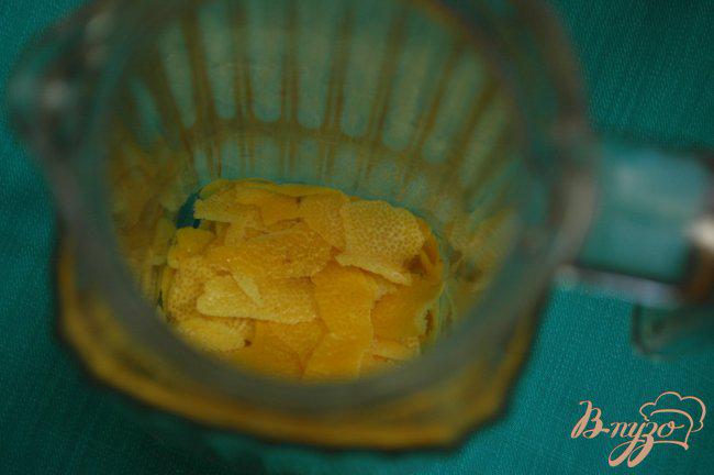 Фото приготовление рецепта: Приятный лимонный ликер Лимончелло шаг №3