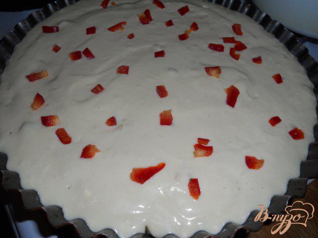 Фото приготовление рецепта: Наливной пирог с капустой и фаршем шаг №4