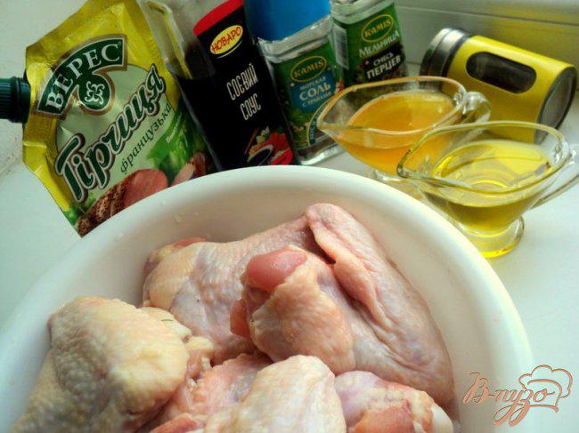 Фото приготовление рецепта: Куриные крылышки и бедрышки – гриль шаг №1