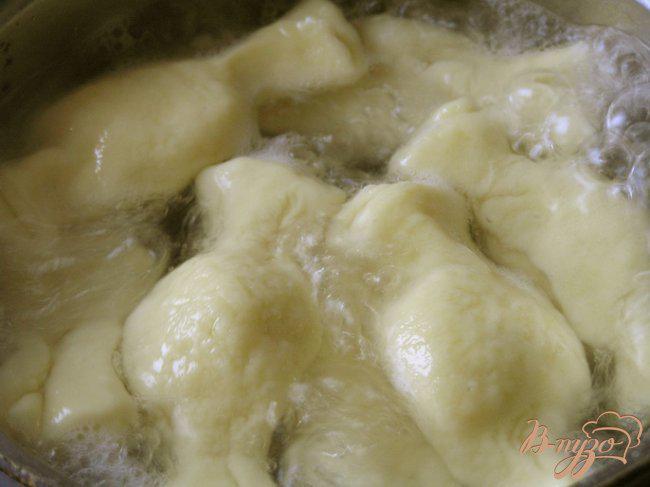 Фото приготовление рецепта: «Карамельки» с творожно-сырной начинкой шаг №10