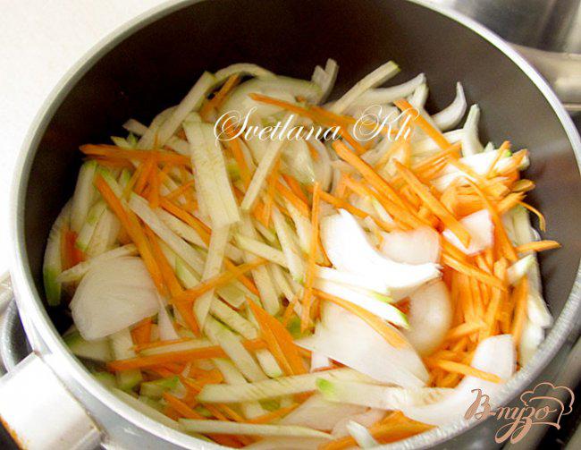 Фото приготовление рецепта: Семга по-китайски с гарниром из овощей шаг №5