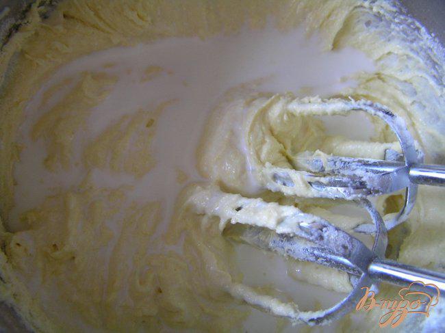 Фото приготовление рецепта: Пасхальный кекс с кукурузной мукой шаг №5