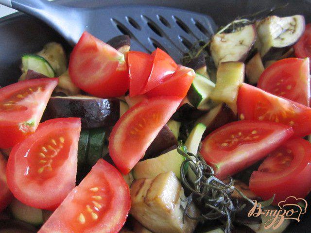 Фото приготовление рецепта: Печеные овощи шаг №5