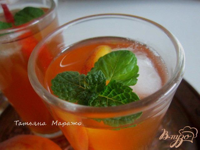 Фото приготовление рецепта: Холодный персиковый чай ( ice tea) шаг №5