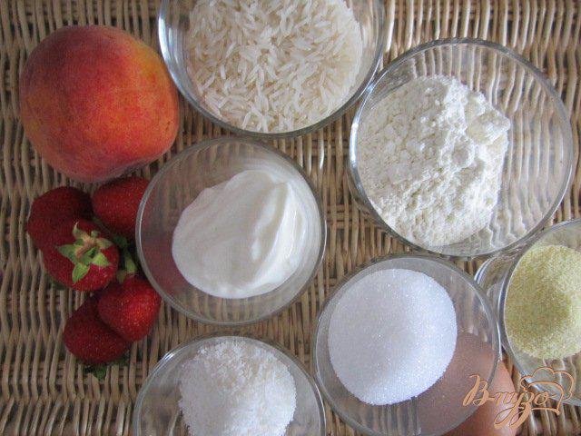 Фото приготовление рецепта: Сладкие рисовые биточки с фруктами шаг №1