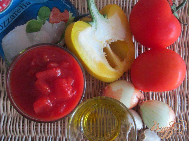 Фото приготовление рецепта: Лепешка из поленты с овощами и сыром шаг №1