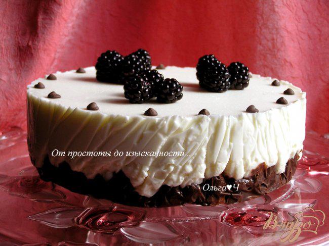 Фото приготовление рецепта: Творожно-зефирный торт с вишней шаг №12