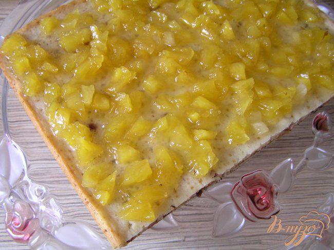 Фото приготовление рецепта: Клюквенное пирожное с ананасовым джемом шаг №13