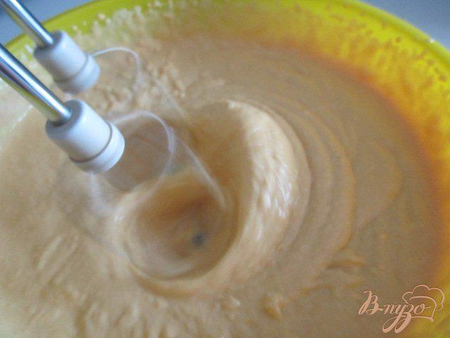 Фото приготовление рецепта: Крем-глясе с манго и йогуртом шаг №5