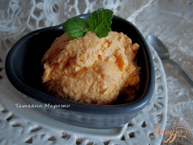 Фото приготовление рецепта: Крем-глясе с манго и йогуртом шаг №7