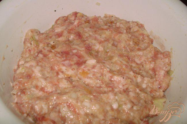 Фото приготовление рецепта: Картофель, запеченый с котлетой в сметанном соусе шаг №1
