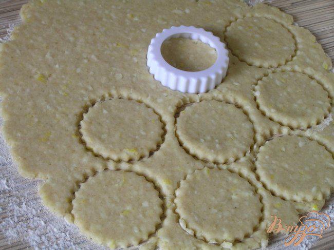 Фото приготовление рецепта: Лимонное печенье с овсяными хлопьями шаг №7