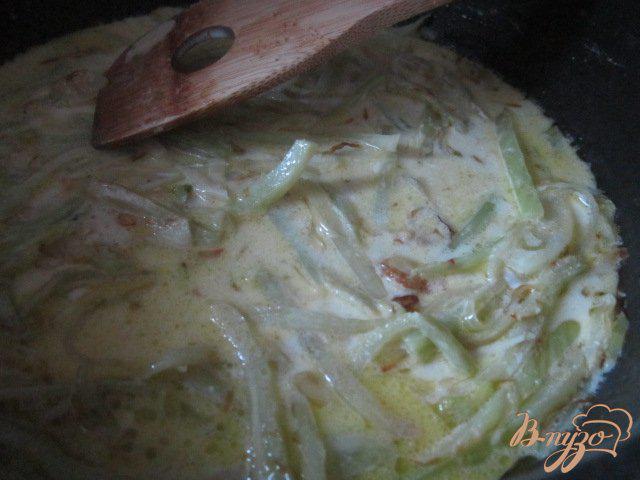 Фото приготовление рецепта: Овощное рагу с котлетками шаг №8