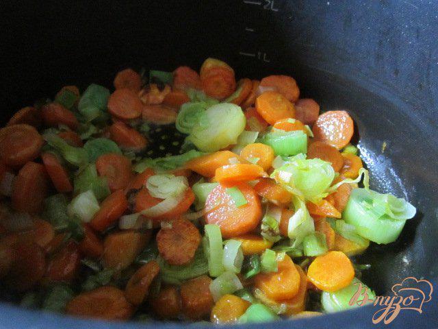 Фото приготовление рецепта: Морковно-кукурузный суп-пюре шаг №2