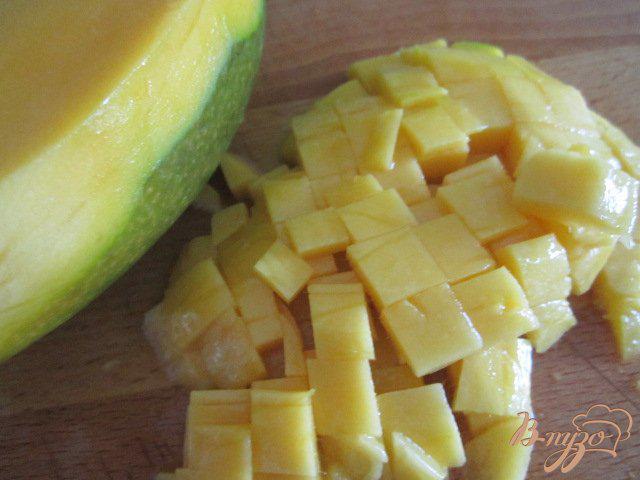 Фото приготовление рецепта: Рисово-кокосовый тимбаль с манго шаг №4