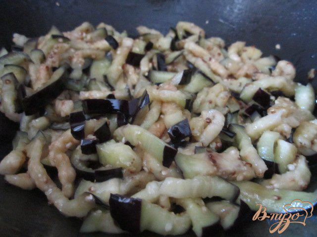 Фото приготовление рецепта: Овощной салат с хрустящим картофелем шаг №2